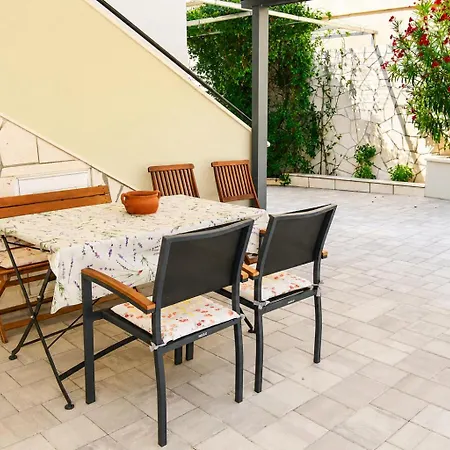 Mateo Apartment Primosten